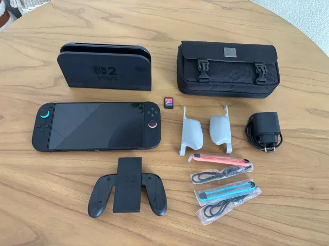 Nintendo Switch 2 + Pokemon Violet + Case (1 mês de uso)