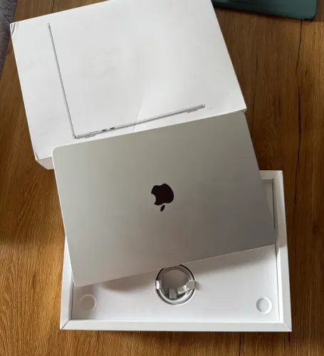 MacBook Air chip M2 15 com Apple Care+ até 06/2027