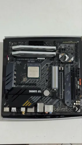 Kit placa mãe B550 Wi-Fi + 32gb 3400mhz + ssd nvm2 1TB + Ryzen 7 5800x
