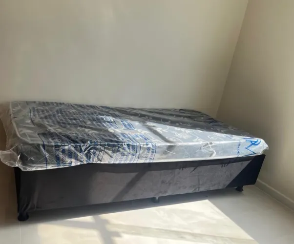 Cama Box solteiro com colchão 