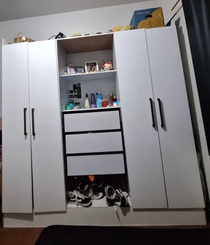 Vendo guarda roupa