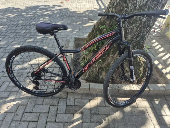 Bicicleta mtb aro 29 - 24 marchas - seminova