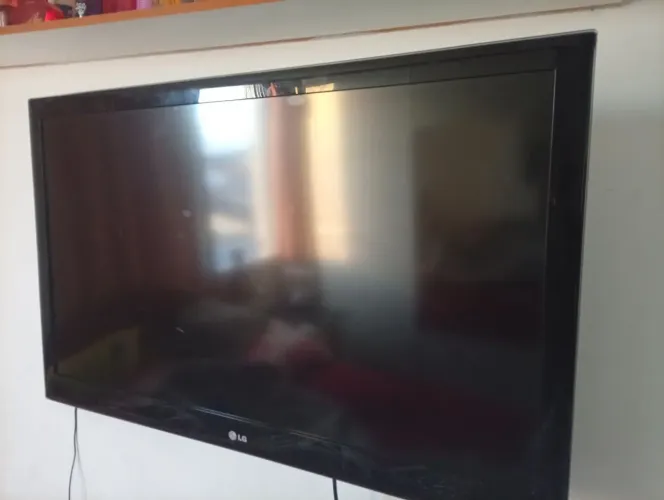 TV 42 POLEGADAS LG