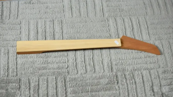 Braço pré cortado para guitarra Explorer mogno marfim (B281)