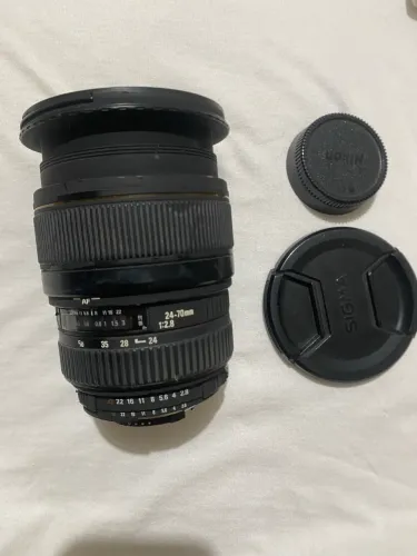 Sigma 24-70mm f/2.8 EX DG