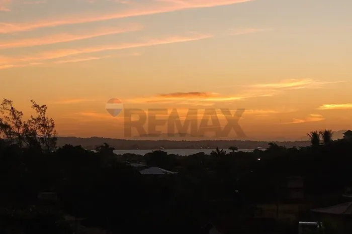 À venda casa geminada de 2 quartos em Geribá, Armação dos Búzios-RJ | Quintal independente