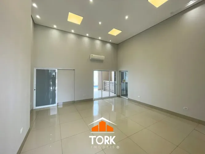 Valência I - Casa térrea com Energia Fotovoltaica e Piscina !