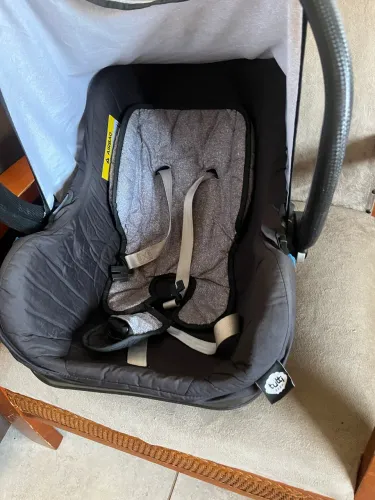 Bebê conforto Tutti Baby