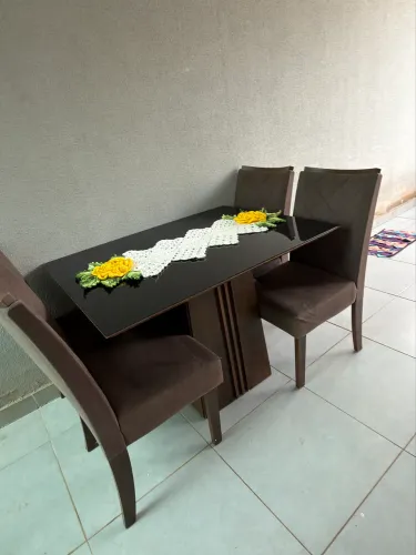 Mesa 4 cadeiras 