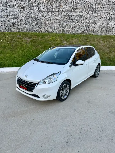 Peugeot 208 Griffe 1.6 Flex 16V 5P Mec. 2015