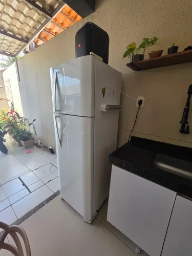 Geladeira eletrolux