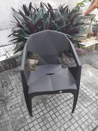 Cadeira Plástica Diamante Preta - Super Premium