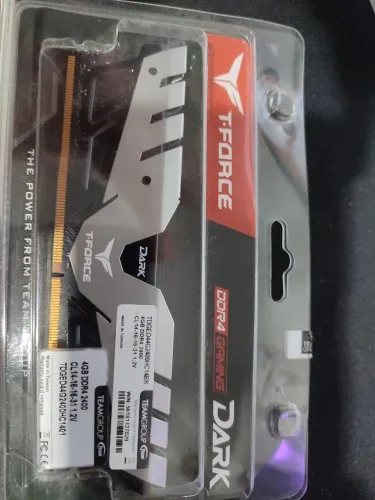Memória RAM T-Force DDR4 (2x4gb)