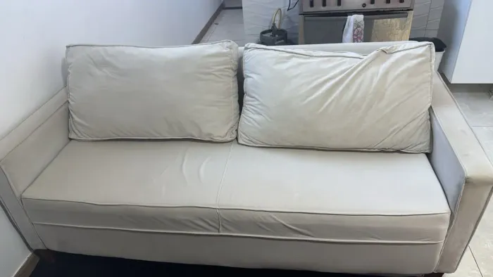 Vendo sofá 2 lugares em perfeito estado de conservação