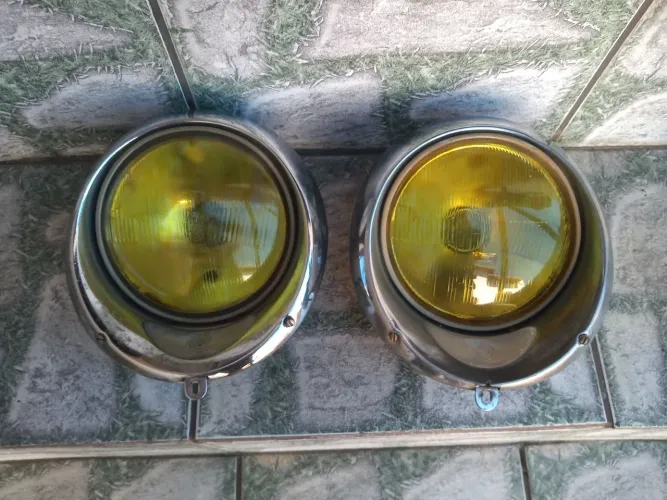 Farol Fusca Kombi Mercedes 