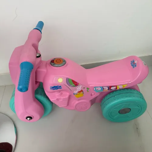Motoca de equilíbrio Peppa