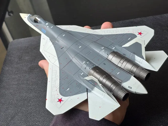 Avião Su-57 1/72 diecast metal