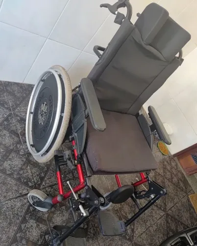 Cadeira rodas reclinável 
