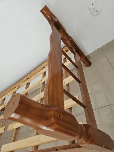 Cama madeira maciça