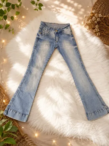 Calça flare tamanho 10