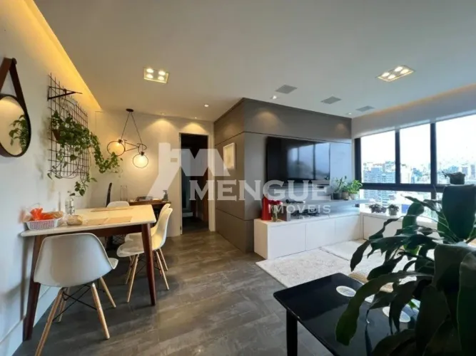 Apartamento com 2 quartos e 62m² para alugar em Passo da Areia, Porto Alegre.
