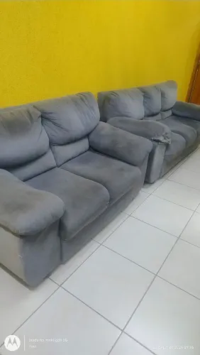Vendo Sofá 2 e 3 lugar 