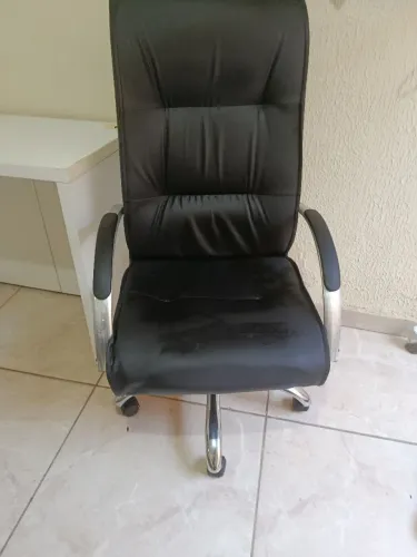 Cadeira para escritório.
