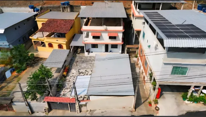 Vende-se 2 casas no bairro Paraíso