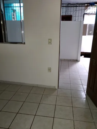 Alugo apartamento 2 suítes 