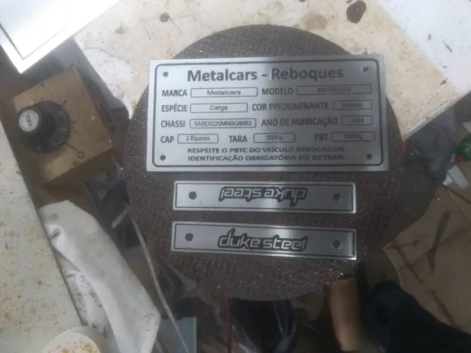 Etiqueta carrocinha ou reboque