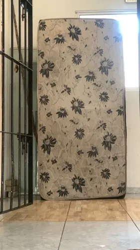 CAMA BOX DE SOLTEIRO