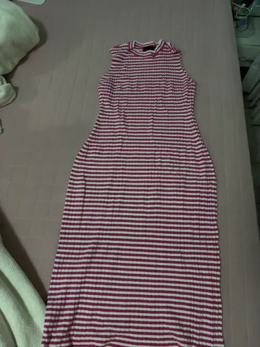 Vestido listrado c rosa