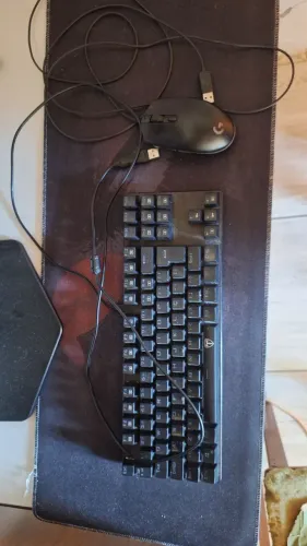 Teclado mecânico + Mouse Logitech