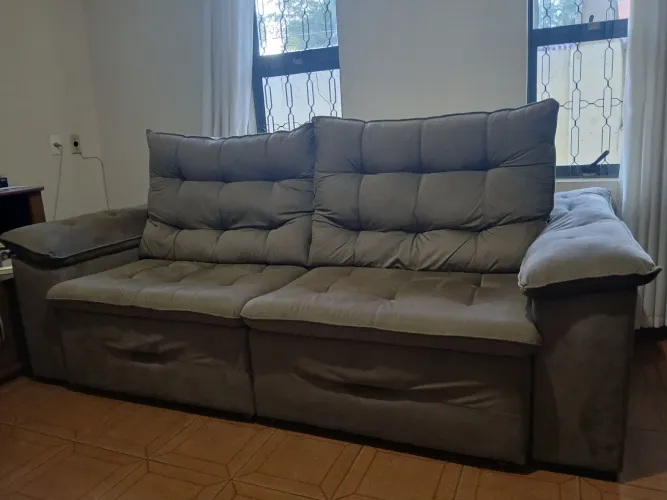 Sofá seminovo