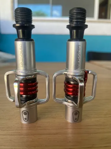 Par pedal CranckBroher