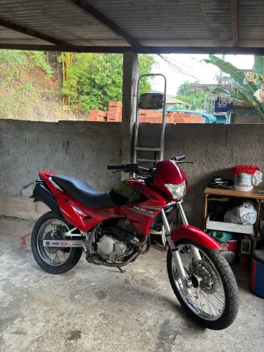 Moto falcon 400