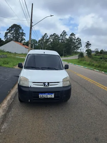 Peugeot Partner Furgão 1.6 16v/ 1.6 16V Flex 3P 2011