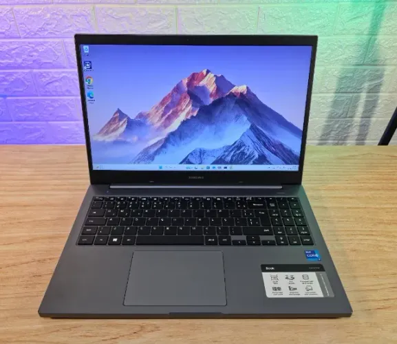 Notebook Samsung i7 11th, 8GB RAM, SSD NVMe 256GB, Tela 15,6 Full HD