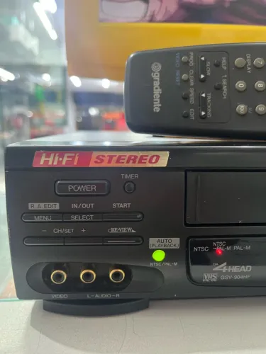 Videocassete Gradiente Hi-Fi Stereo modelo GSV-904HF controle remoto original