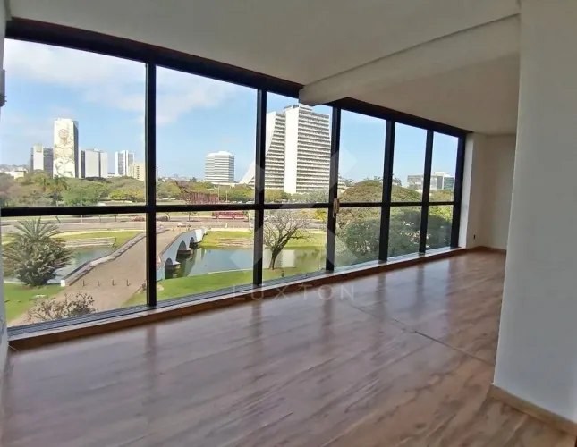 Sala comercial com vista para Orla do Guaíba