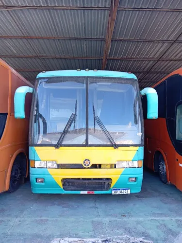 Ônibus de turismo 50 poltronas