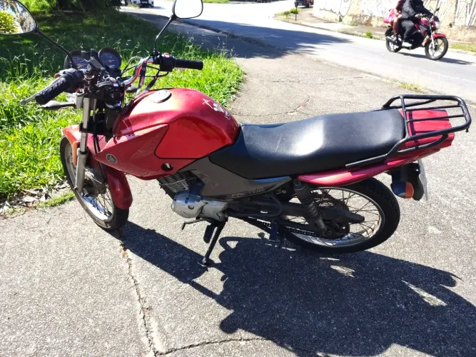 VENDO MOTO FAZER YBR 125