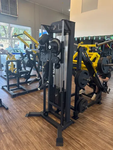 Máquina de elevação de ombro + Voador em Pé