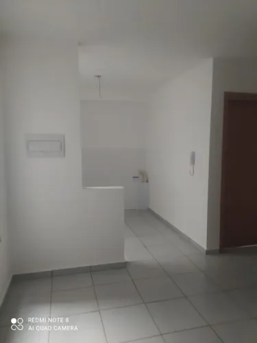Alugo apartamento Pequis