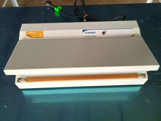 Seladora de Mesa 30cm Bivolt - R Baião 