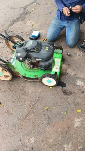 MÁQUINA DE PODAR GRAMA 6.5 HP