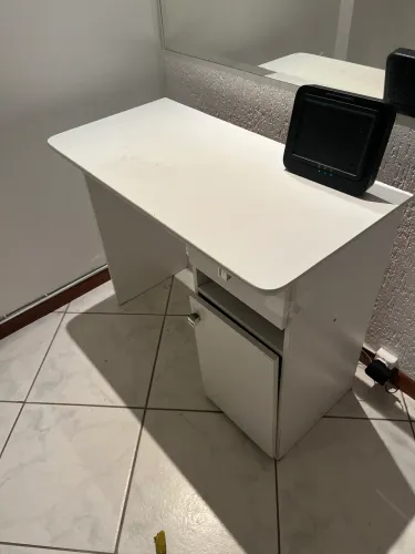 Escrivaninha 100