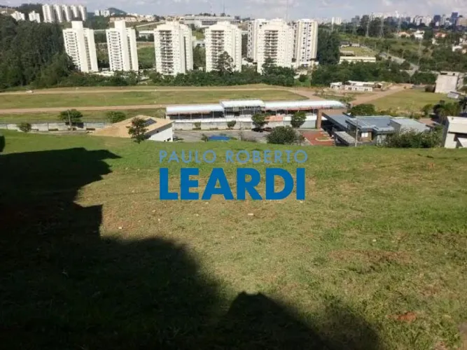 TERRENO EM CONDOMÍNIO - TAMBORÉ - SP