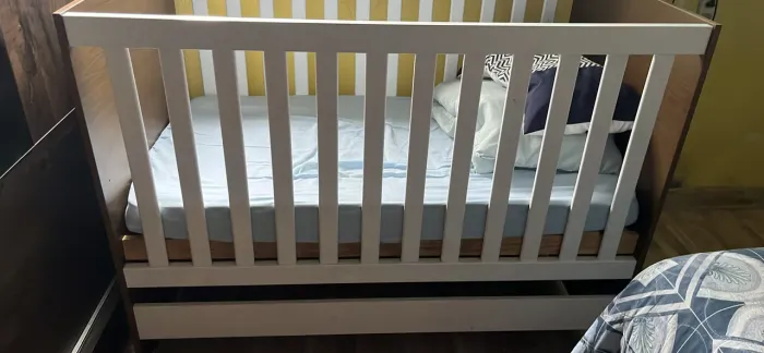 Berço com colchão
