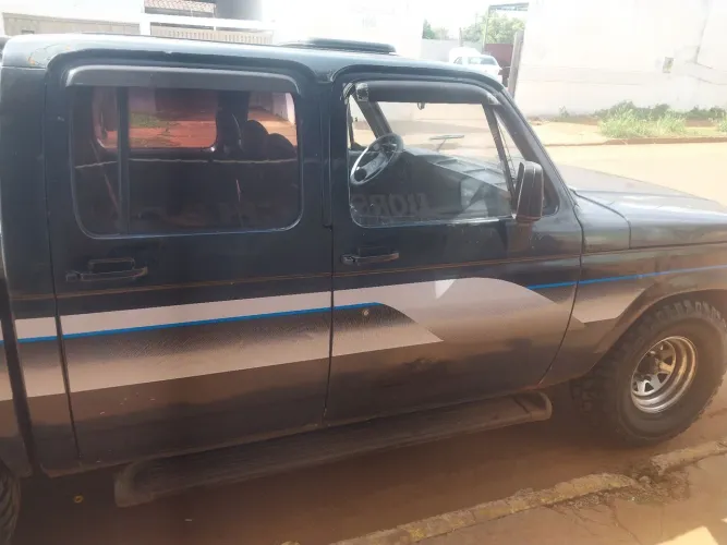 Chevrolet D-20 S / Luxe 3.9/4.0 Diesel 1988